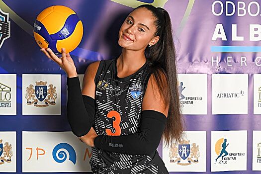 volleynetwork international - athletes - action picture - volleyball professional karolina pidhurska