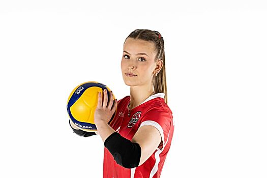 volleynetwork international - athletes - action picture - volleyball professional emmi mäki-kojola